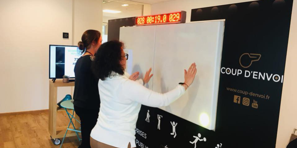 mur digital, coup d'envoi, loire atlantique, animation évènementielle, sport, séminaire, incentive, évènement, entreprise, nantes, loire atlantique, bretagne, sport, pays de la loire, communication, sport team, sports club, espace vip, adhésive, adhésif, nantes ma ville, digital art, grand visuel, toblerone, adhésif repositionnable, stickers repositionnable, roll up, kakémonos, basket, basketball, foot, football, hand, handball, volley, volley-ball, hockey, hockey sur glace, rugby, habillage salle, habillage stade, habillage espace vip