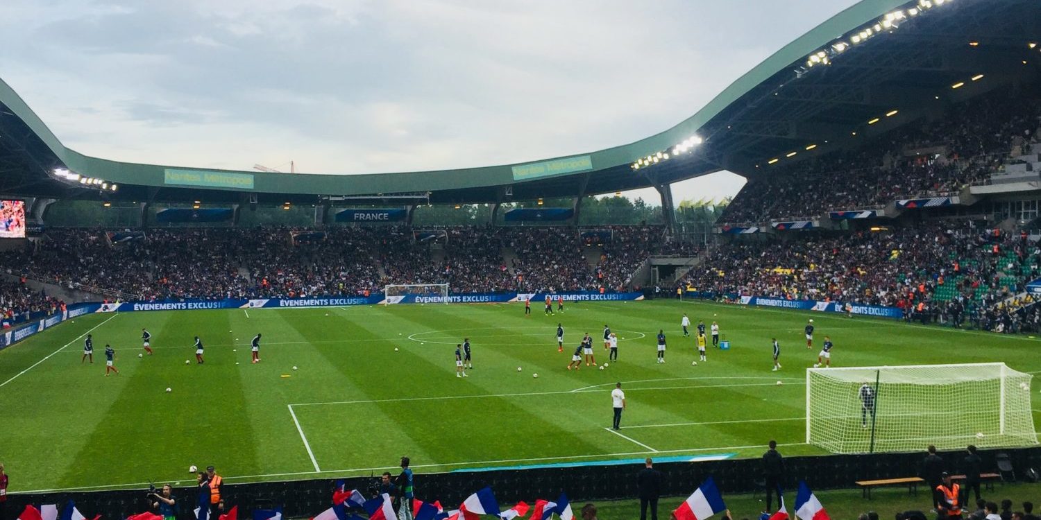 mur digital, coup d'envoi, loire atlantique, animation évènementielle, sport, séminaire, incentive, évènement, entreprise, nantes, loire atlantique, bretagne, sport, pays de la loire, communication, sport team, sports club, espace vip, adhésive, adhésif, nantes ma ville, digital art, grand visuel, toblerone, adhésif repositionnable, stickers repositionnable, roll up, kakémonos, basket, basketball, foot, football, hand, handball, volley, volley-ball, hockey, hockey sur glace, rugby, habillage salle, habillage stade, habillage espace vip