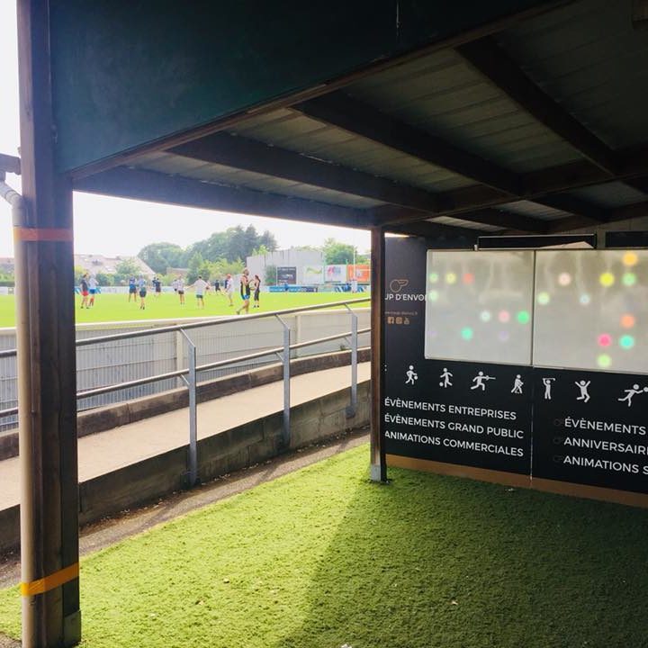 même maillot même passion, la poste, arbitre de rugby, arbitre, animation évènementiel, évènement à nantes, rugby, le sevent, tournoi, sport à nantes, partenariat , congrès du centenaire de la fédération française de rugby à Nantes;