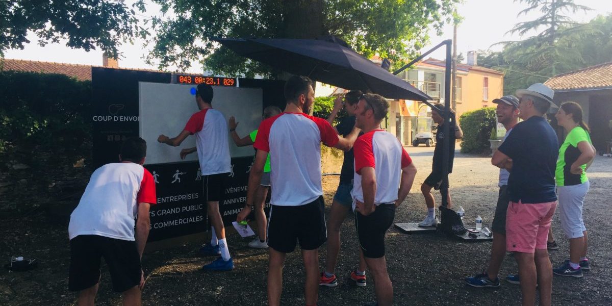 IMG_9114 défi inter entreprises nantes, séminaire, animation soirée, cocktail, évènement entreprises, animation évènementielle, mur digital nantes